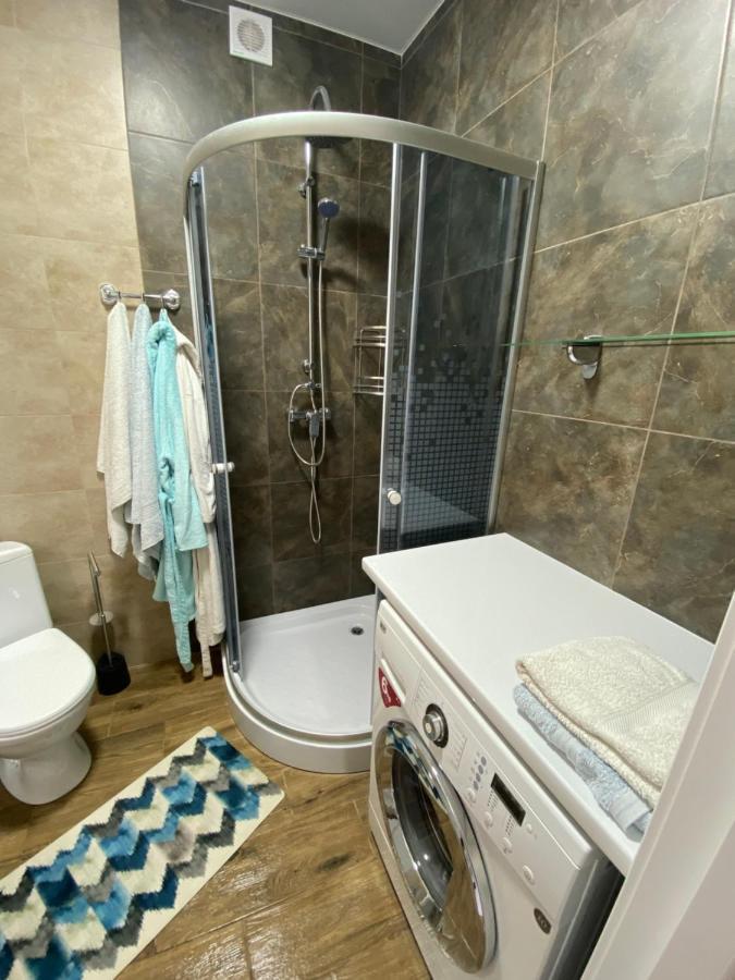 Нові Апартаменти По Вулиці Роксолани16 Truskavets Exteriör bild